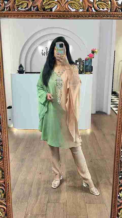 Elegant & Stylish Dresses